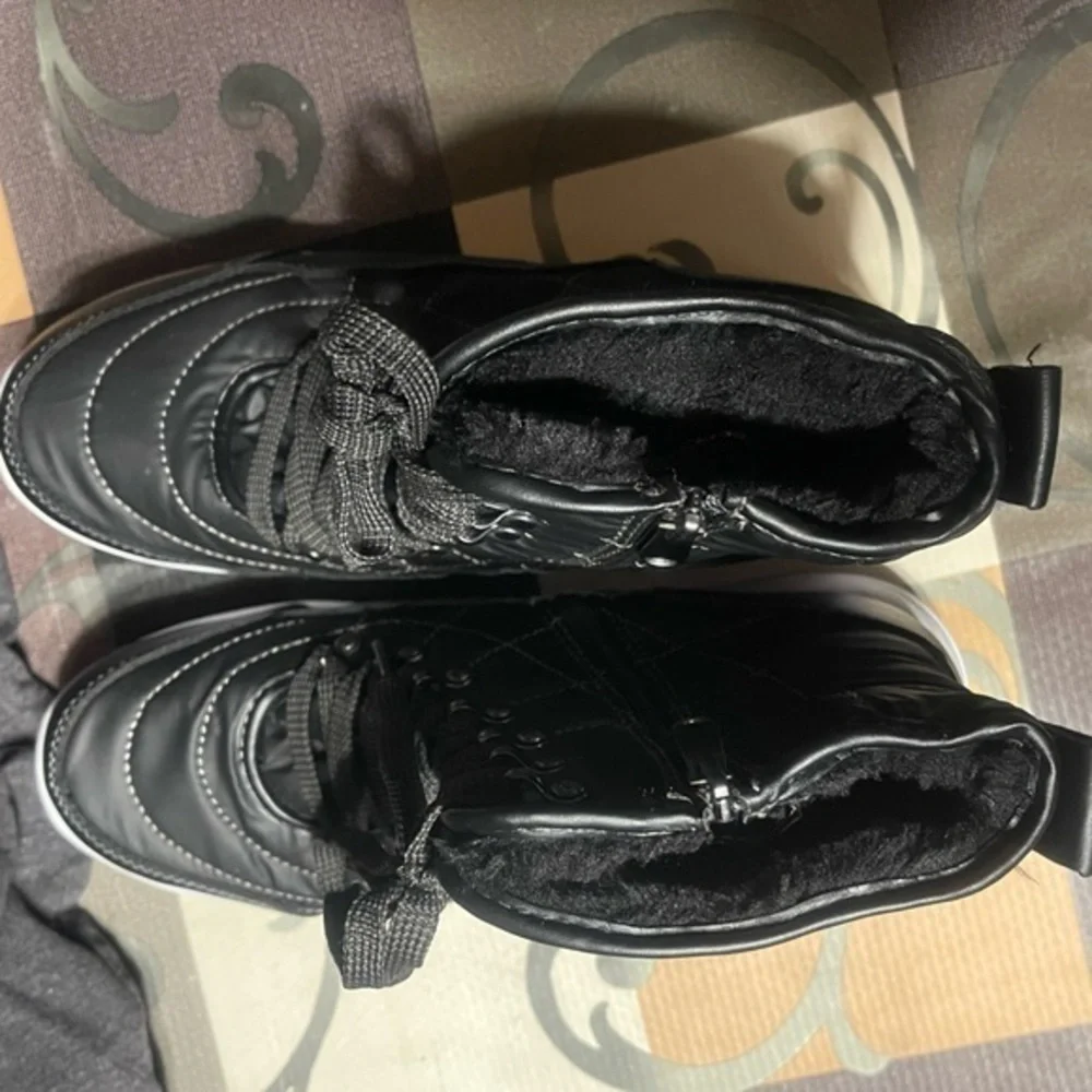 Weatherproof Men’s Lightweight Winter Sneaker Boot 10M Black EUC​